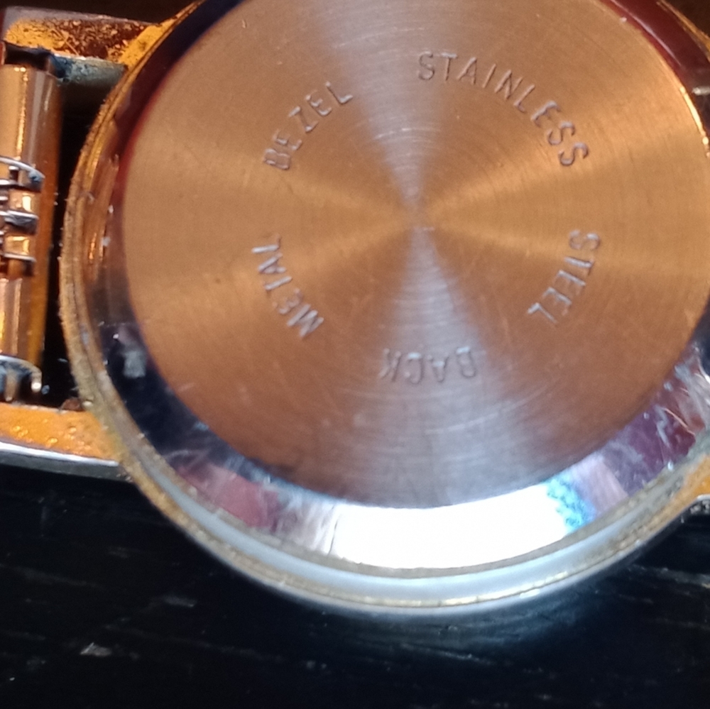 SOLD!! Vintage 18K Gold Plated Speidel Women's Watch w Diamond Accent! - Picture 6 of 9